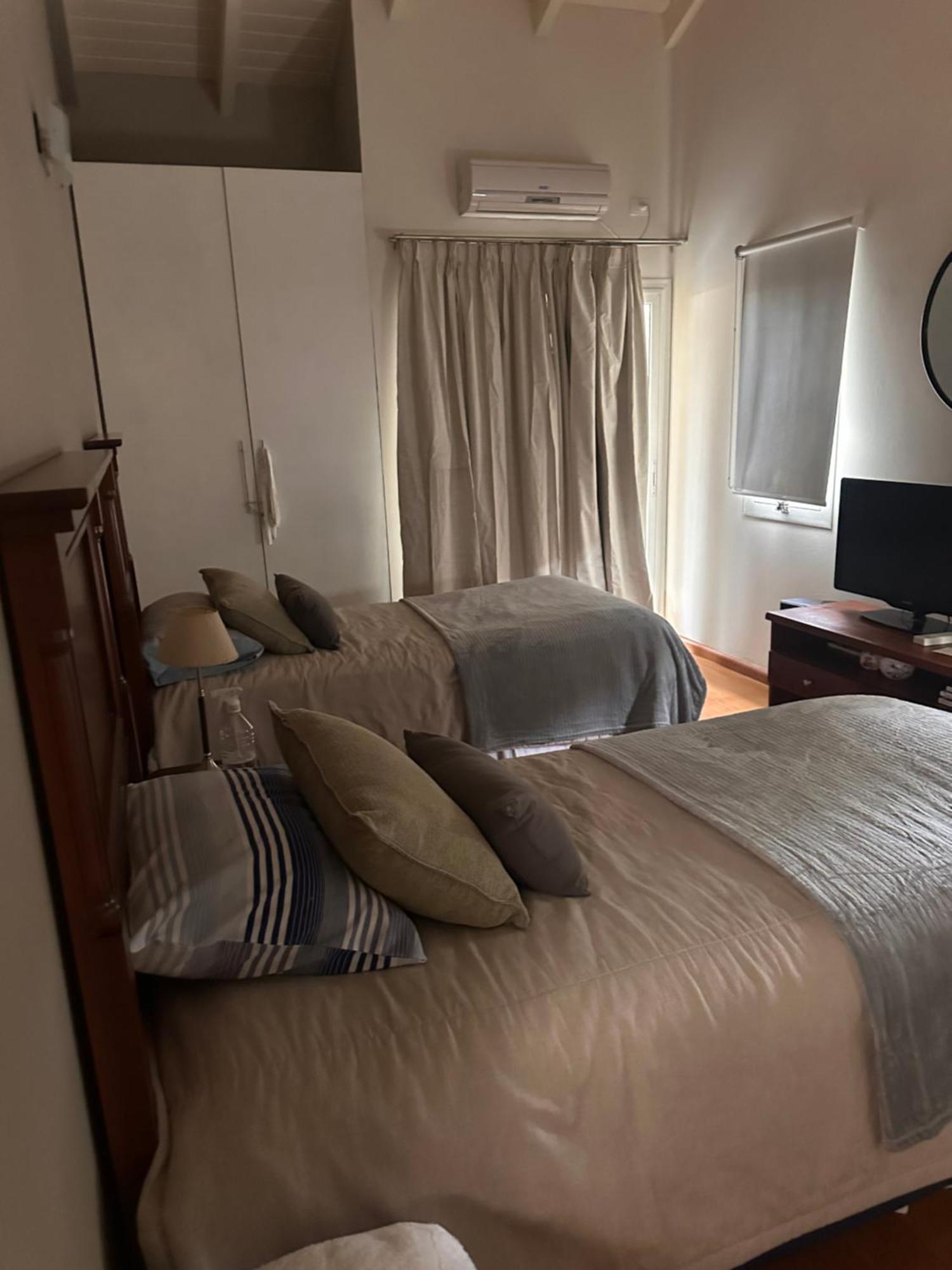 Casa 6 A Malibu 3Km Del Aeropuerto Podes Dejar Tu Auto 비야 아옌데 외부 사진